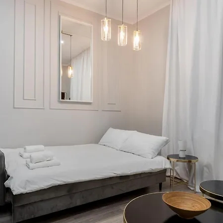 Wrzesinska Luxury Апартаменты